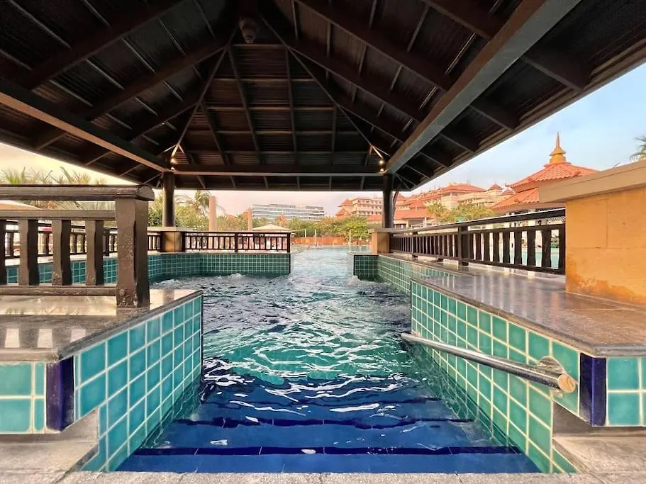 Marvelous Private Beach Apartment In Palm Dubai Within Anantara 5 Star Resort