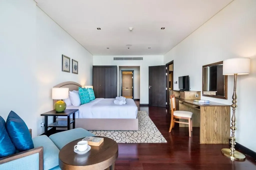 Marvelous Private Beach Apartment In Palm Dubai Within Anantara 5 Star Resort
