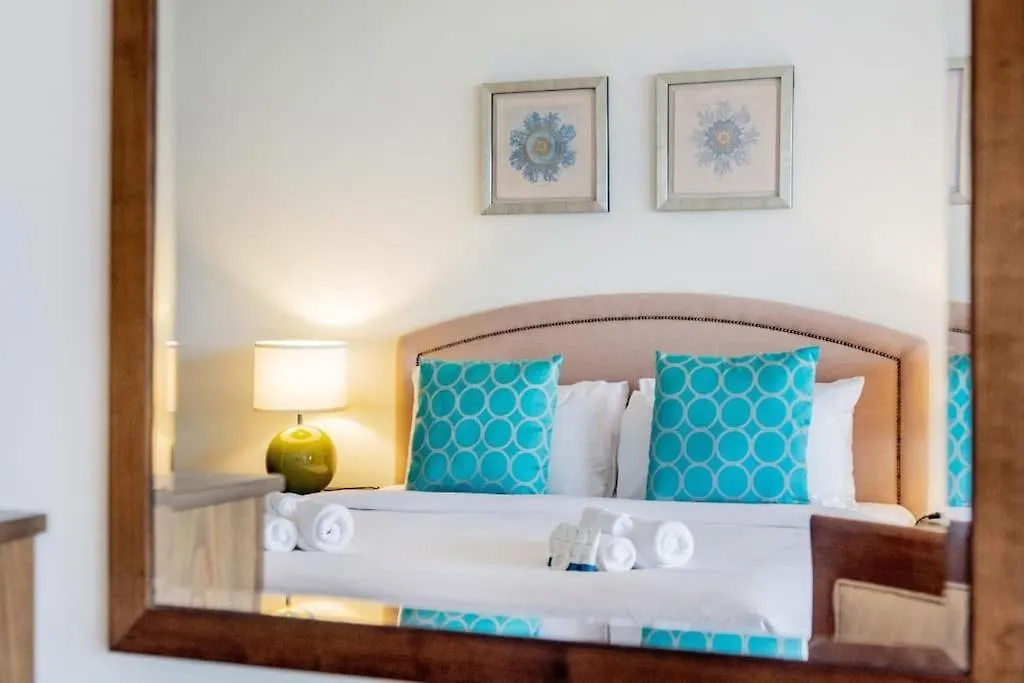 Marvelous Private Beach Apartment In Palm Dubai Within Anantara 5 Star Resort